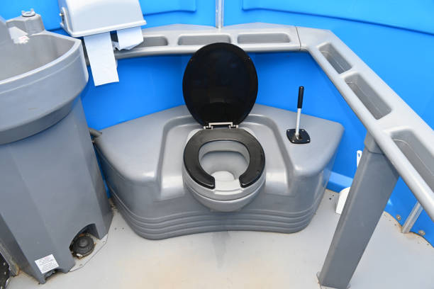 Portable Toilet Options We Offer in Clatskanie, OR